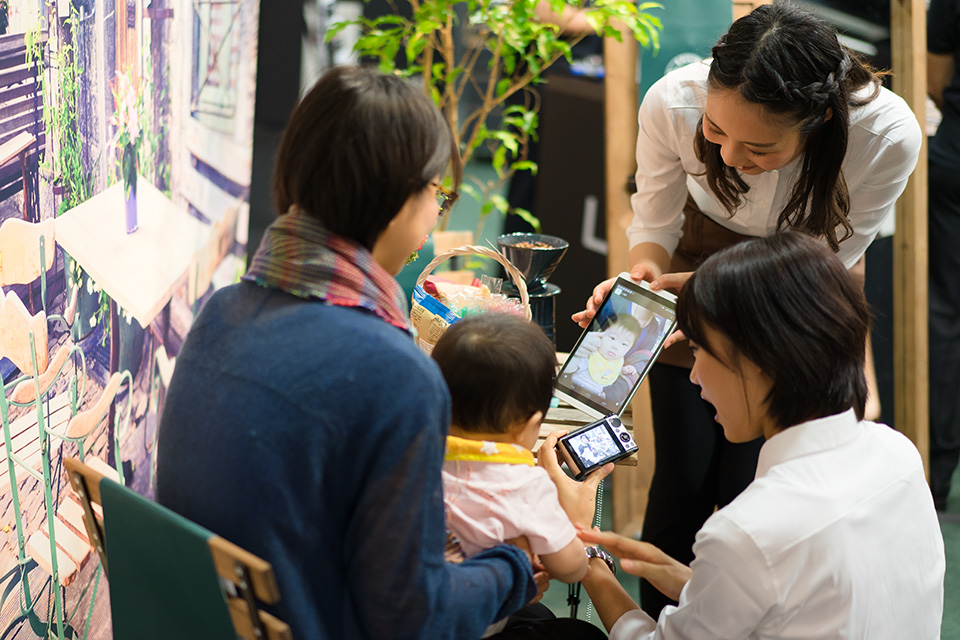 写真展の様子：東京カメラ部2019写真展