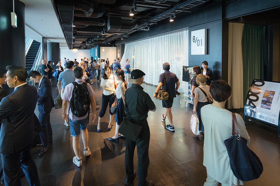写真展の様子：東京カメラ部2015写真展