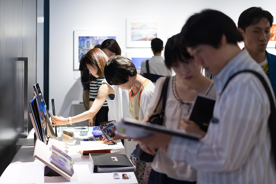 写真展の様子：東京カメラ部2015写真展