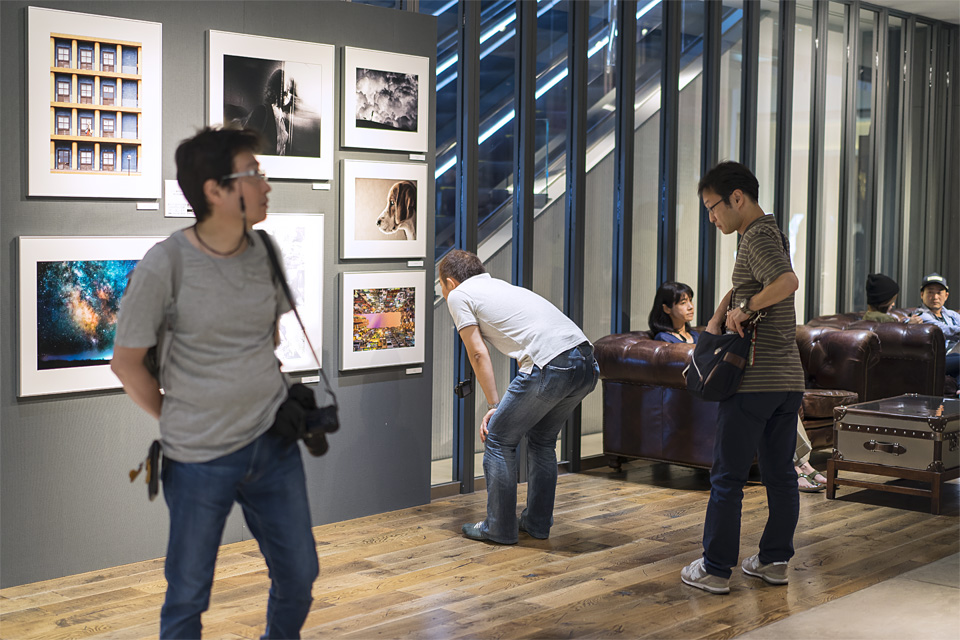 写真展の様子：東京カメラ部2015写真展