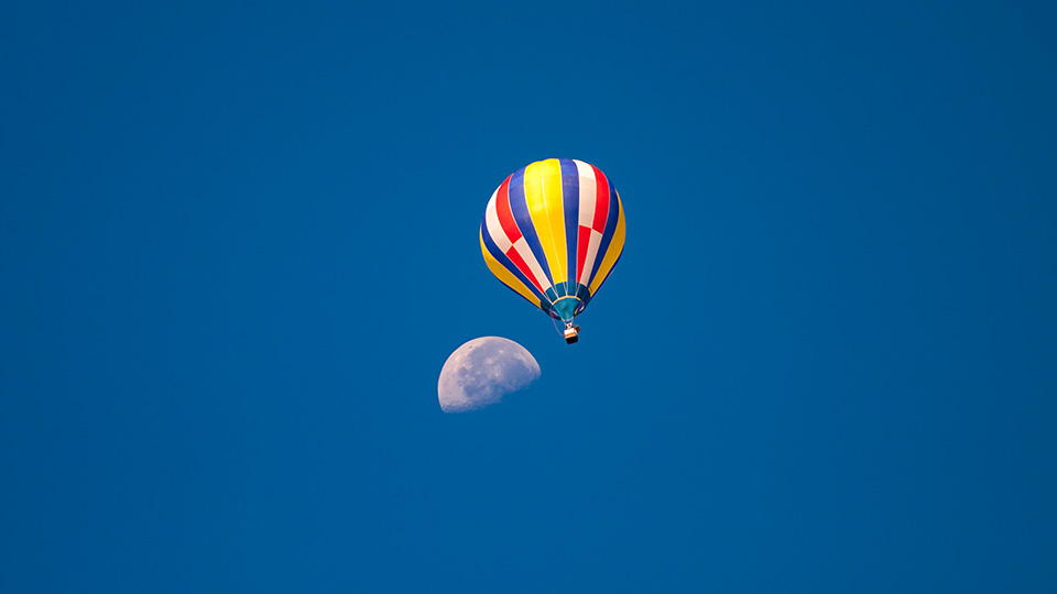 東京カメラ部10選 藤原嘉騎、別所隆弘、八木千賀子×特定非営利活動法人 熱気球運営機構 会長 町田耕造×佐賀市 経済部 2016熱気球世界選手権 推進室広報・イベント係長 杠 精士郎「大空を撮ろう！ ～被写体としての熱気球の魅力～」
