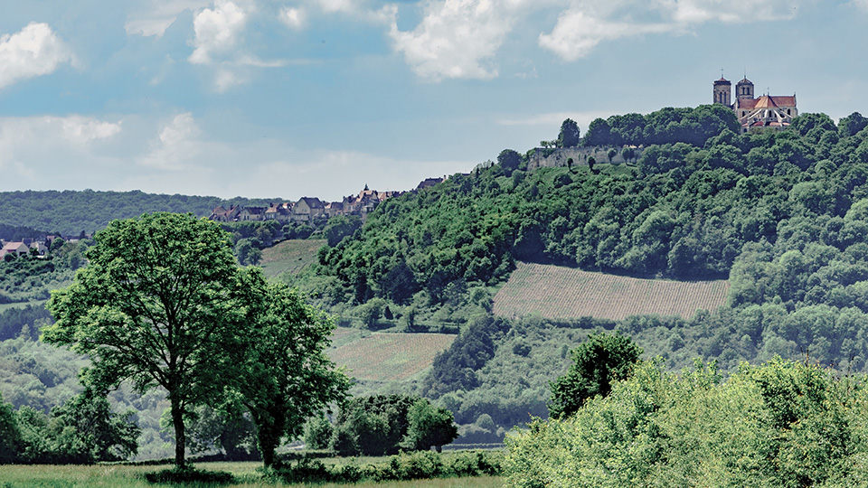 東京カメラ部10選 井上浩輝氏、八木千賀子氏× H.I.S. 田島裕司氏、フランス観光開発機構 金田レイラ氏「フランスの美しい村々とパリの現在（いま）」
