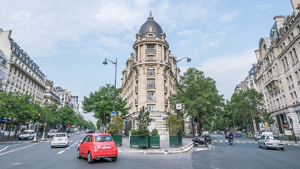 東京カメラ部10選 井上浩輝氏、八木千賀子氏× H.I.S. 田島裕司氏、フランス観光開発機構 金田レイラ氏「フランスの美しい村々とパリの現在（いま）」