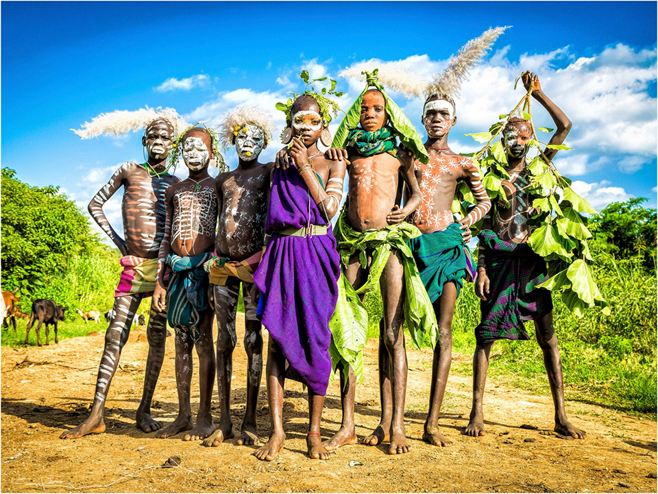 ヨシダナギ × 旅する鈴木トークショー「撮りたい。という衝動 ～ヨシダ、裸でアフリカをゆく出版記念～」