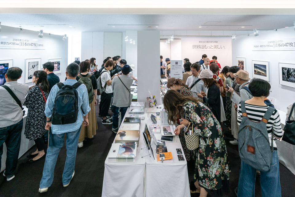 写真展の様子：東京カメラ部2018写真展