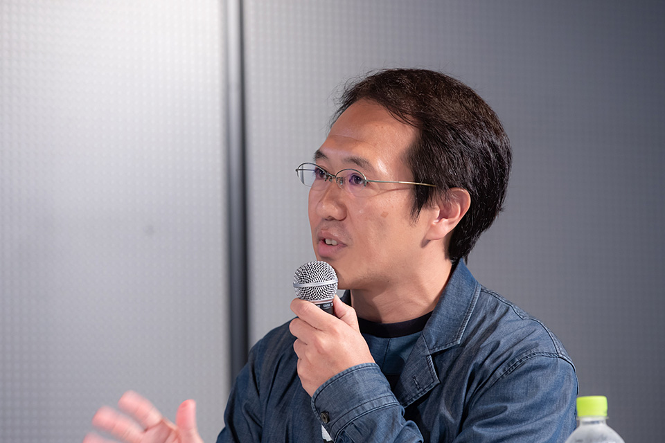 キヤノンマーケティングジャパン：写真家 渋谷敦志、株式会社日本写真企画 フォトコン編集部 副編集長 坂本太士「RF レンズで見つめるスナップとポートレートの あいだ　～RF24-240mm F4-6.3 IS USMの魅力を語る～」