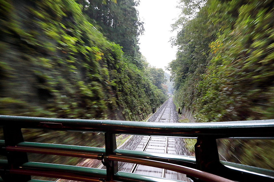 西日本旅客鉄道：東京カメラ部10選 柄木孝志氏、JR西日本 瑞風推進事業部長「TWILIGHT EXPRESS 瑞風の走る風景」