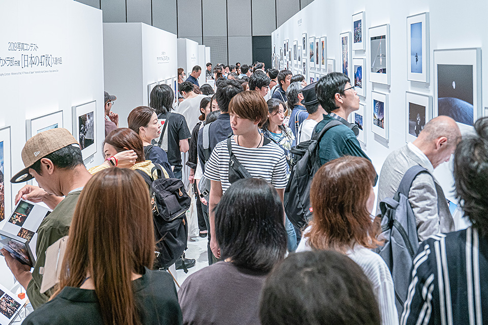 写真展の様子：東京カメラ部2019写真展