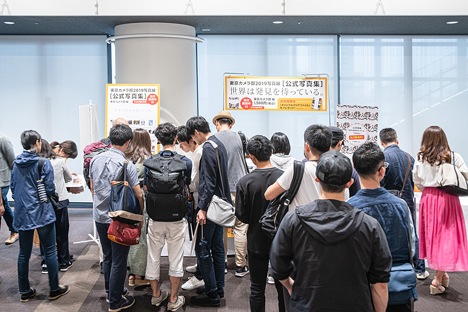 写真展の様子：東京カメラ部2019写真展