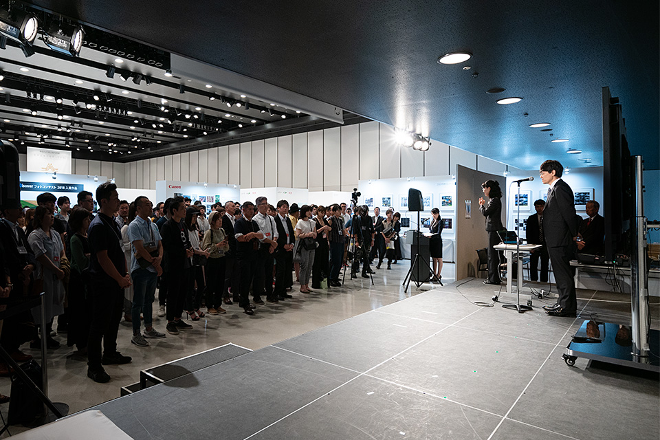 レセプションの様子：東京カメラ部2019写真展