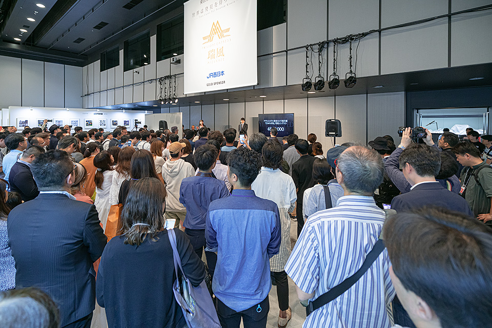 レセプションの様子：東京カメラ部2019写真展